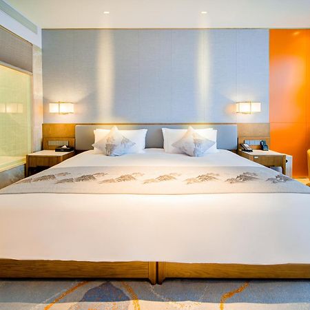 Hotel Wyndham Shiyan Downtown Esterno foto