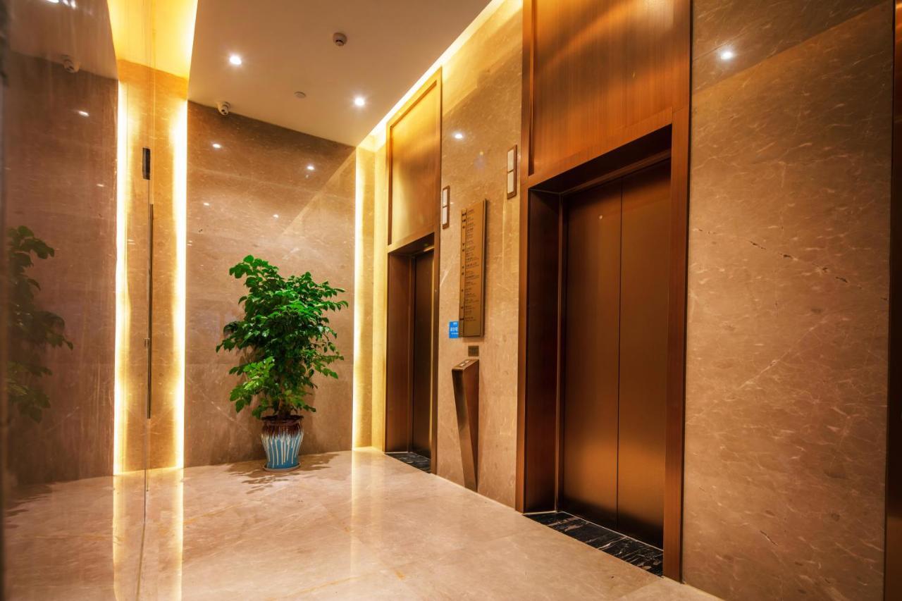 Hotel Wyndham Shiyan Downtown Esterno foto