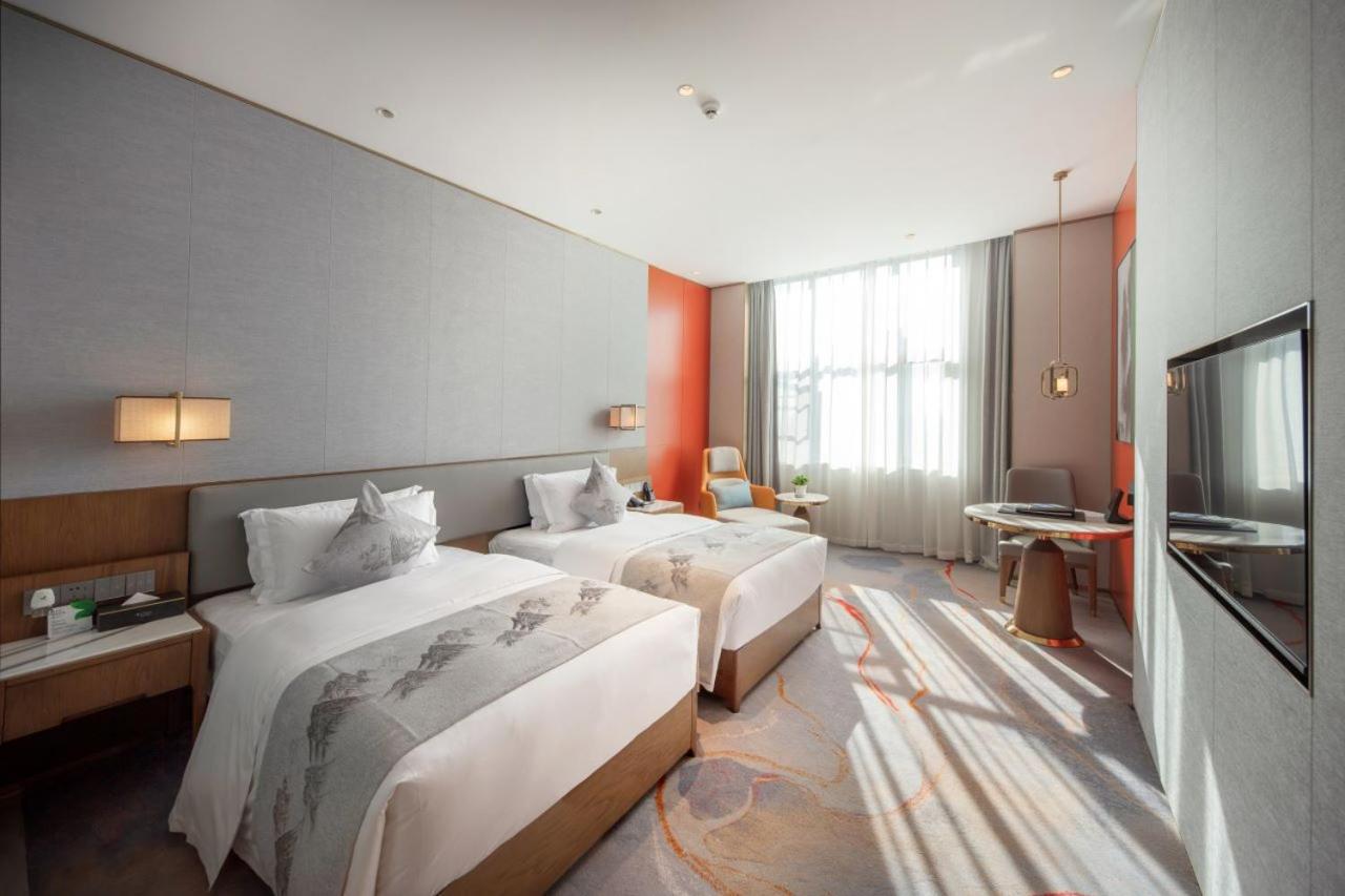 Hotel Wyndham Shiyan Downtown Esterno foto